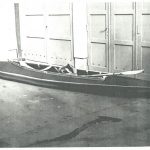 Das vom MfS sichergestellte Faltboot, in dem Georg Sender und seine Töchter gesessen haben.>